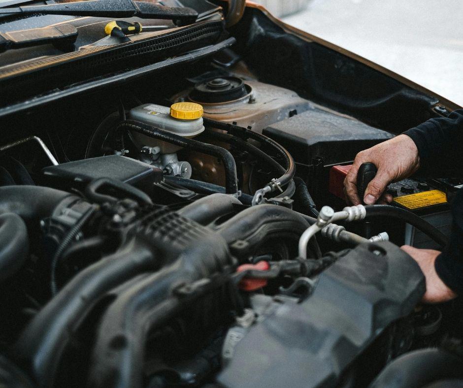 Termostat auto defect: Simptome, cauze si riscuri pentru motor